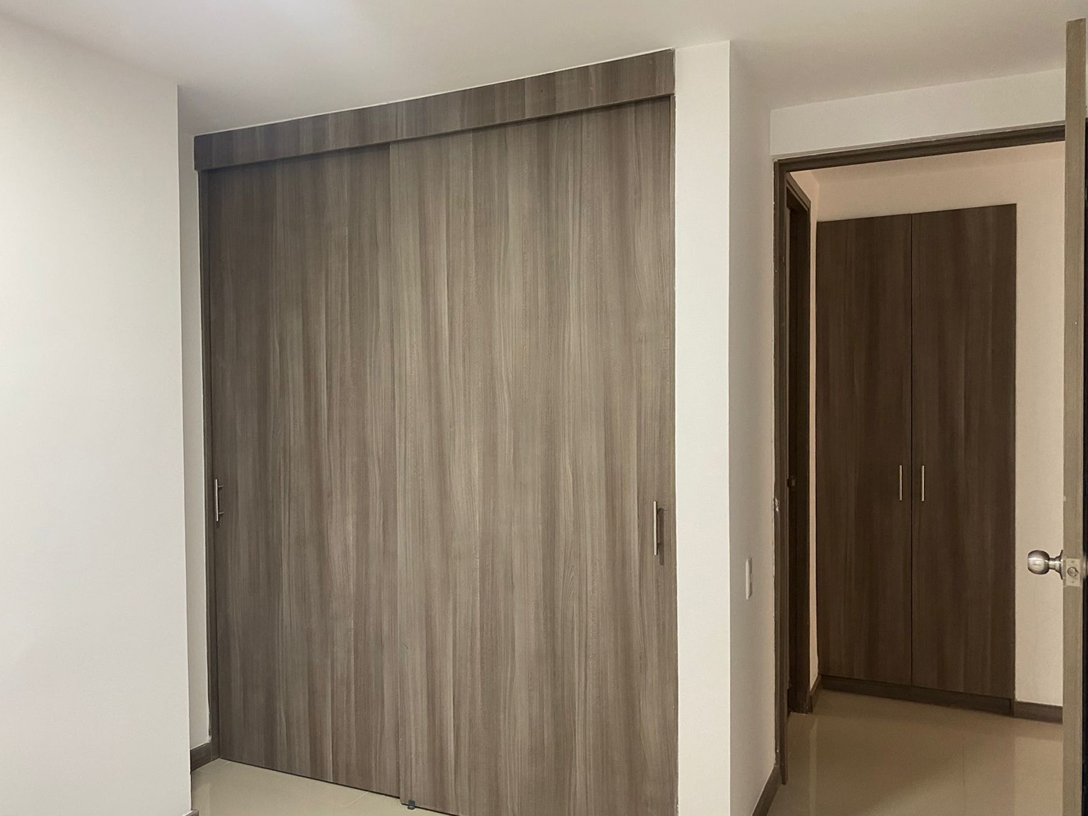 Apartamento en venta en Loma Del Esmeraldal, Envigado · foto 11 de 15