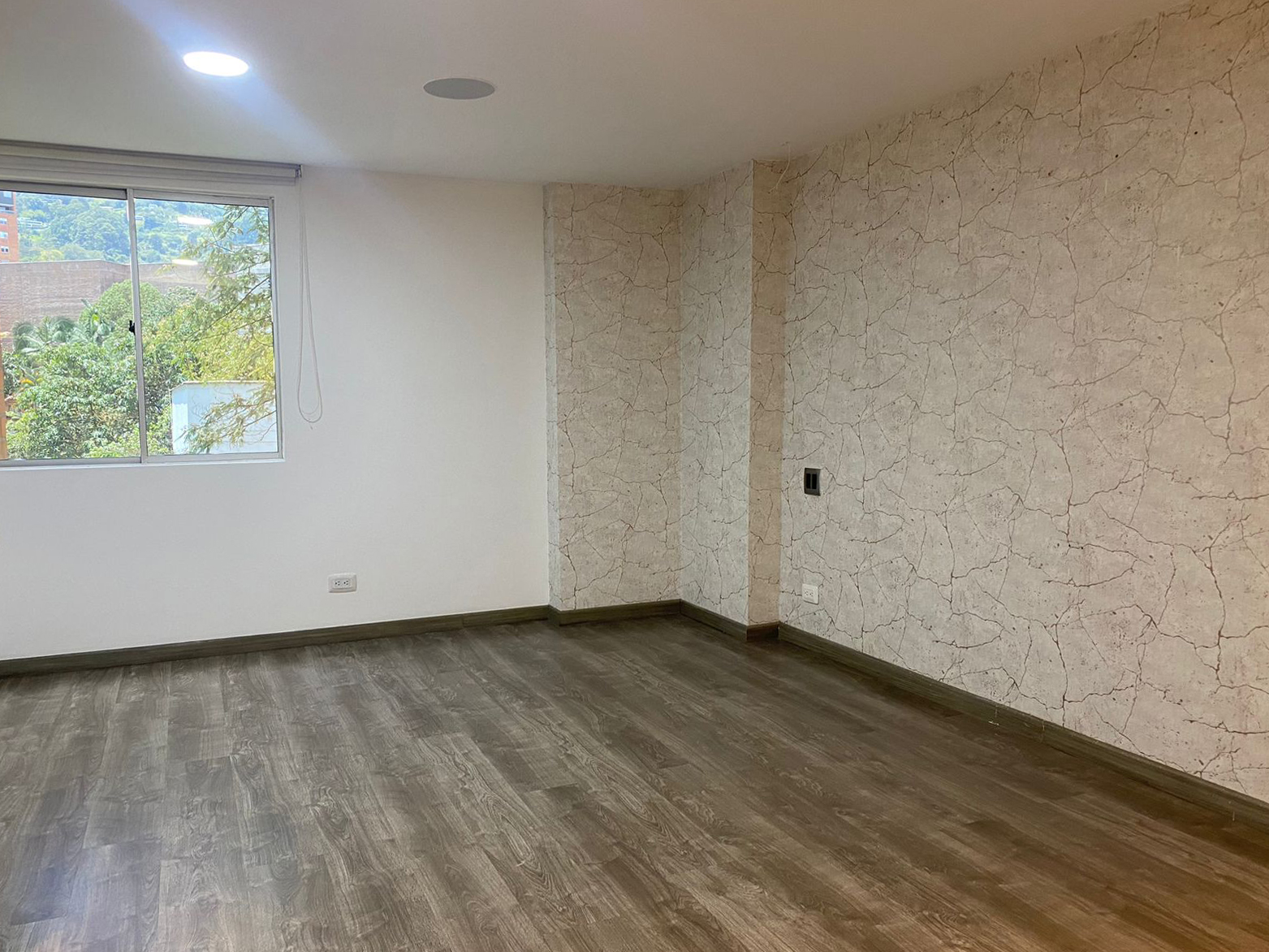 Apartamento en venta en Loma Del Esmeraldal, Envigado · foto 12 de 15