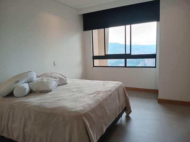 Apartamento de 4 alcobas en venta en La Calera, Medellín, 305 m² · foto 13 de 18