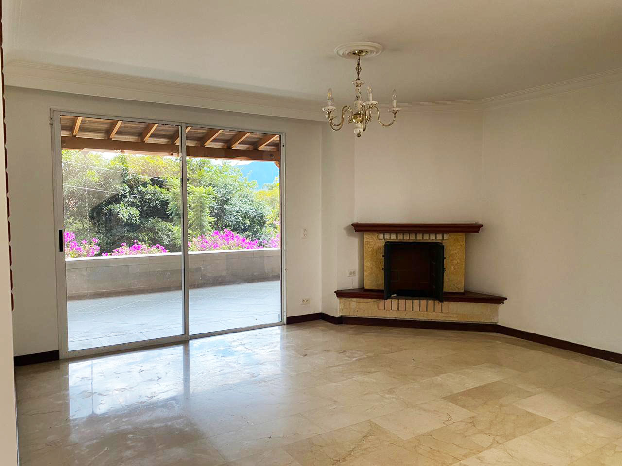 Casa en  Arriendo en Las brujas, Envigado en La Pradera