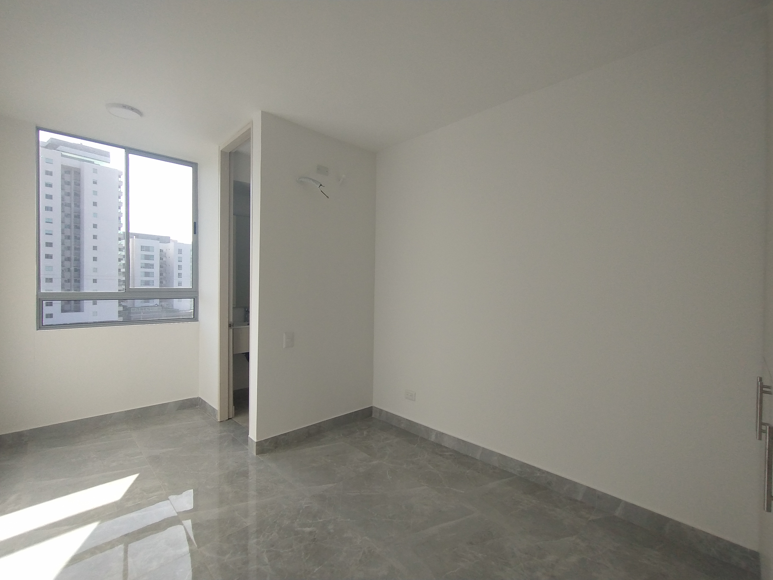 Apartamento en venta en Cr.La Castellana, Barranquilla · foto 2 de 16