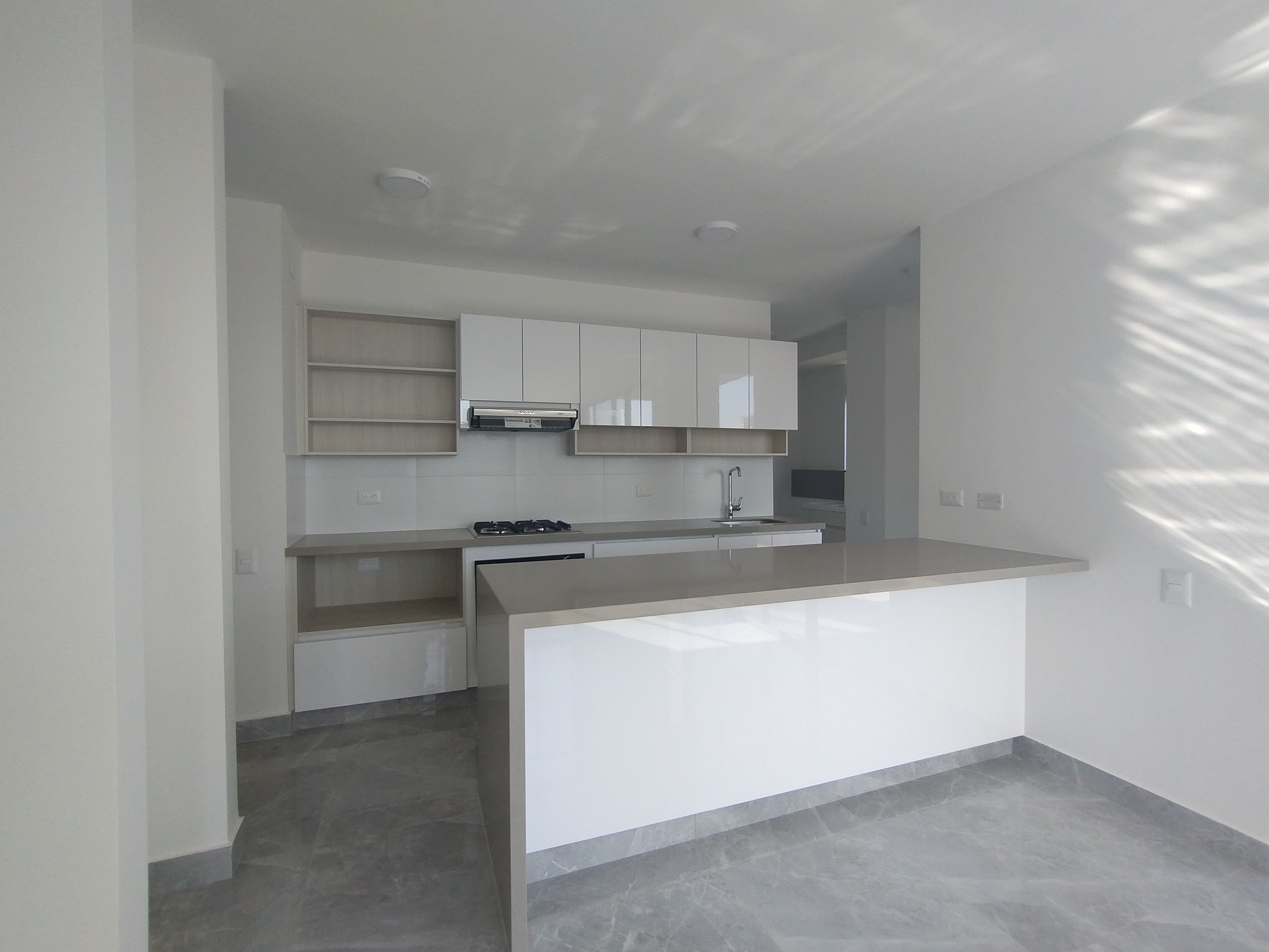 Apartamento en venta en Cr.La Castellana, Barranquilla · foto 3 de 16