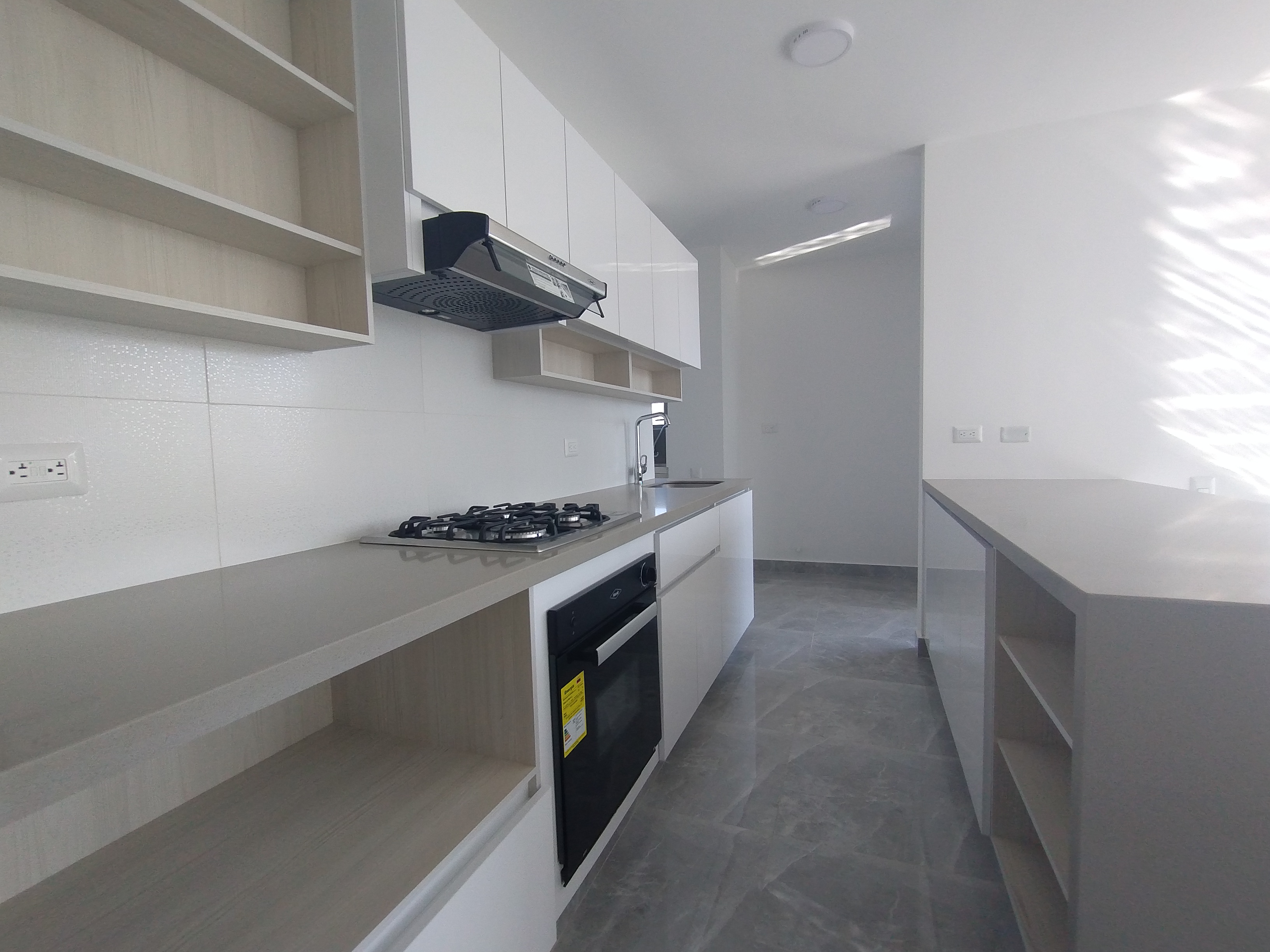 Apartamento en venta en Cr.La Castellana, Barranquilla · foto 5 de 16