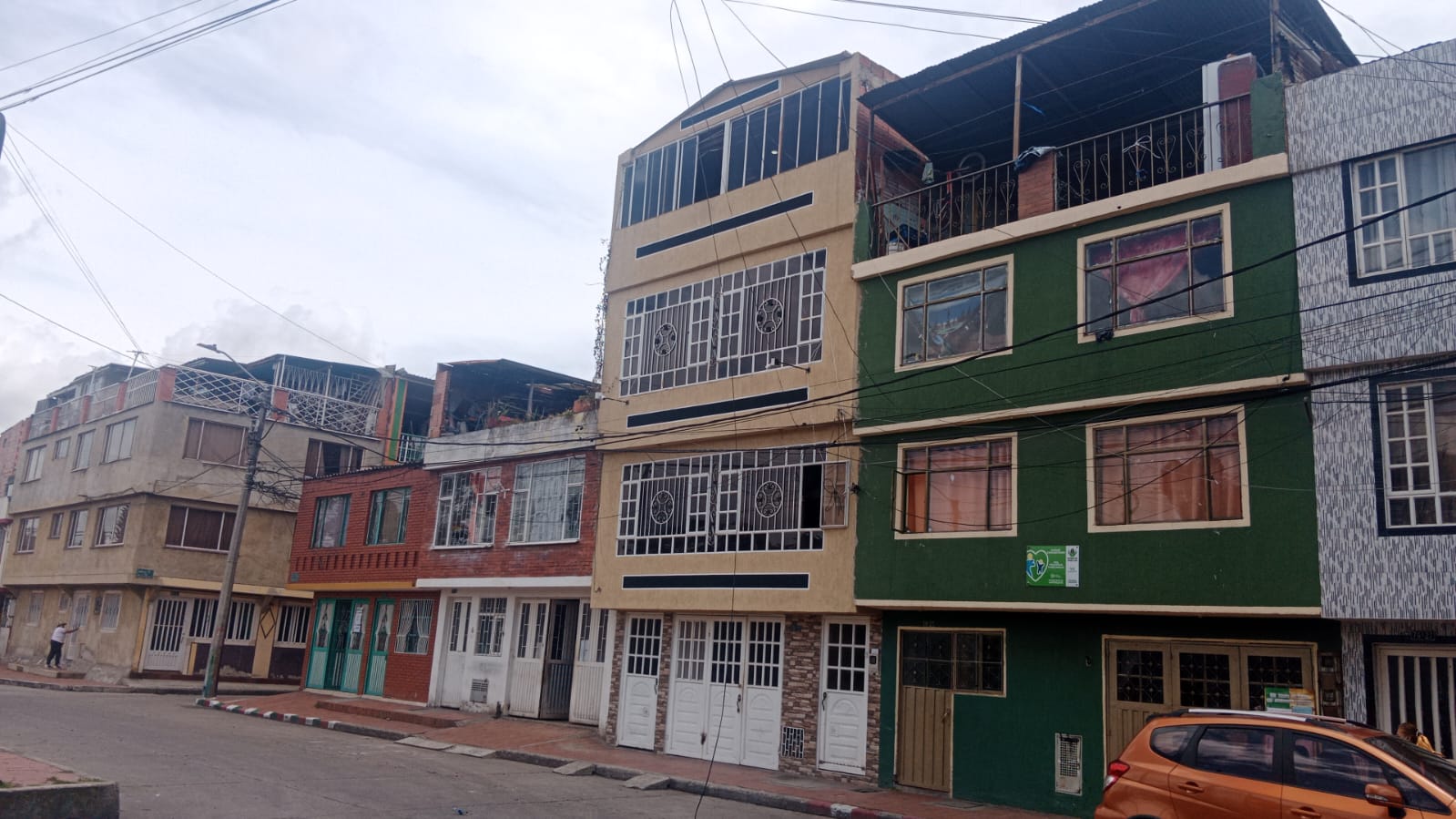 Casa en venta en Jose Antonio Galan, Bogotá · foto 2 de 15