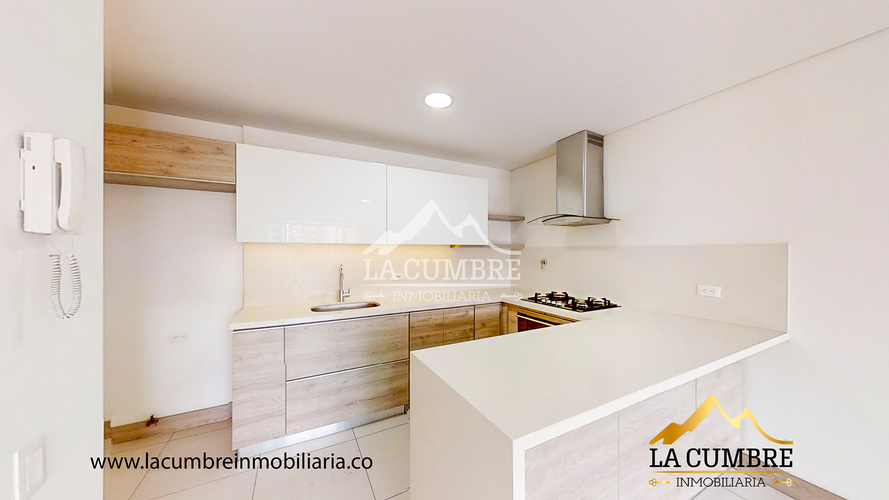 Apartamento en arriendo en Loma Del Chocho, Envigado · foto 5 de 13