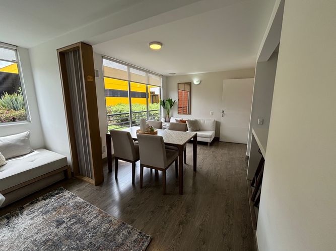 Apartamento de 2 alcobas en venta en La Estancia, Madrid, 52 m² · foto 5 de 11