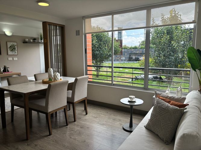 Apartamento de 2 alcobas en venta en La Estancia, Madrid, 52 m² · foto 9 de 11