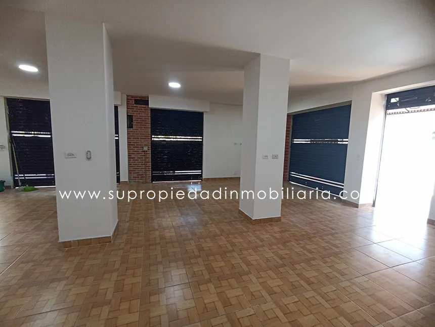 Local en  Arriendo en Laureles, Medellín - Miniatura 7