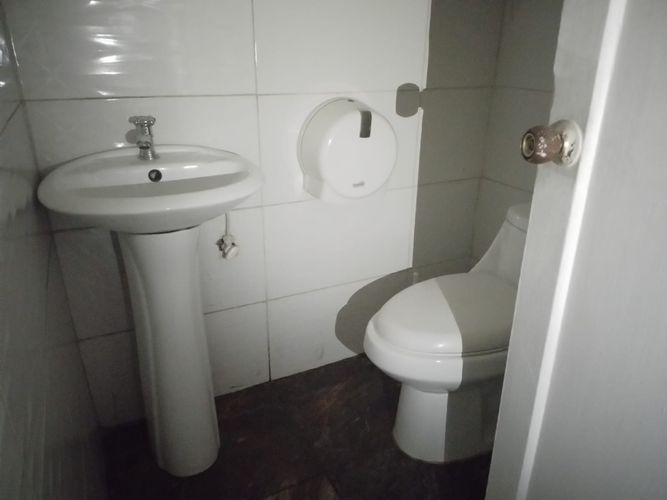 Bodega en arriendo en El Poblado, Medellín, 768 m² · foto 19 de 19