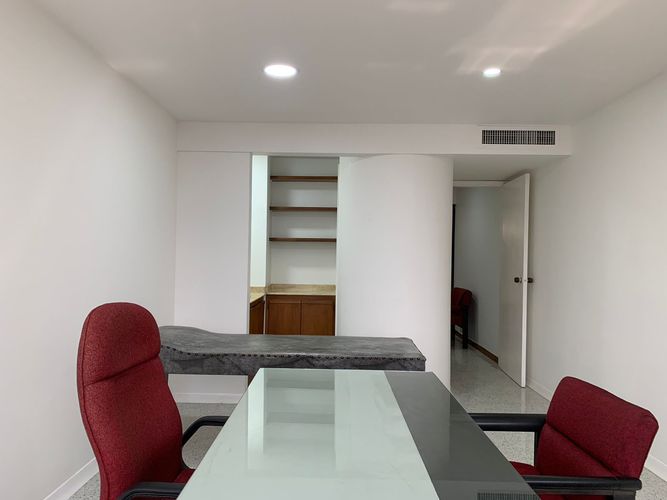 Consultorio en arriendo en Patio Bonito, Medellín, 27 m² · foto 3 de 6