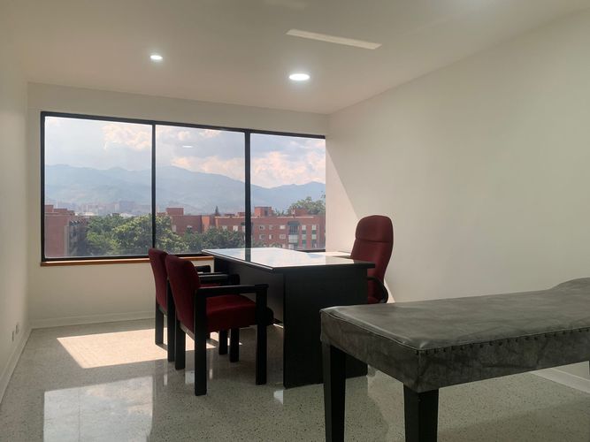 Consultorio en arriendo en Patio Bonito, Medellín, 27 m² · foto 5 de 6