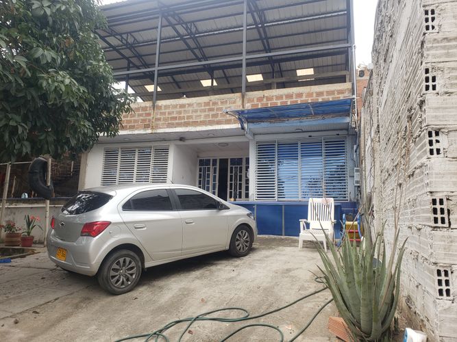 Bodega en venta en Zona Industrial, Yumbo, 700 m² · foto 2 de 24