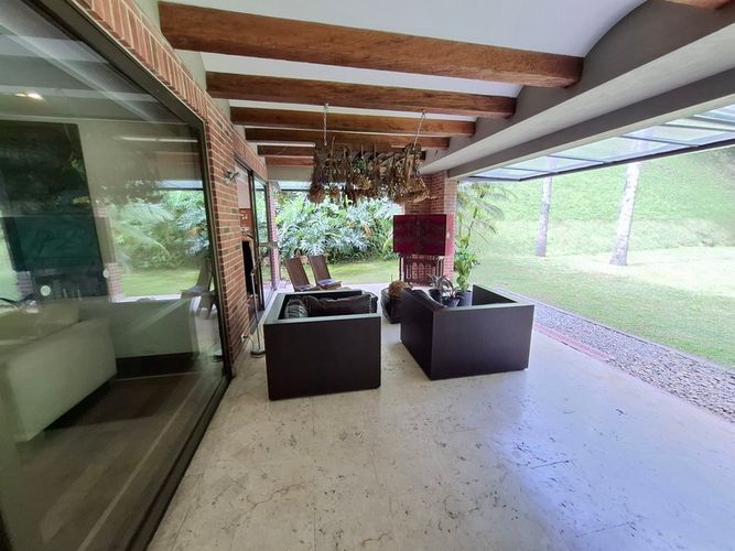 Casa de 3 alcobas en venta en Altos Del Poblado, Medellín, 523 m² · foto 5 de 24
