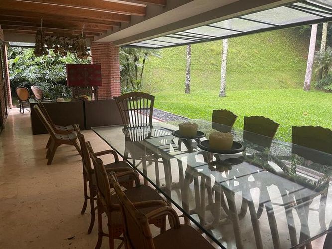 Casa de 3 alcobas en venta en Altos Del Poblado, Medellín, 523 m² · foto 8 de 24