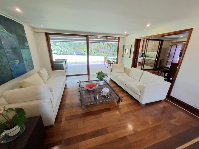 Casa de 3 alcobas en venta en Altos Del Poblado, Medellín, 523 m² · foto 15 de 24