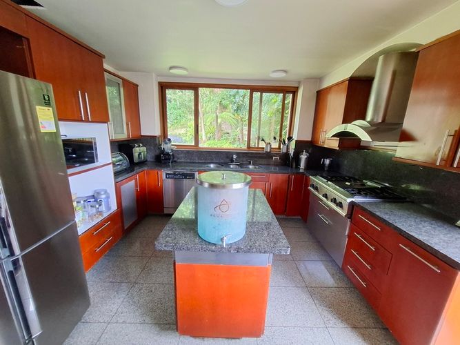 Casa de 3 alcobas en venta en Altos Del Poblado, Medellín, 523 m² · foto 16 de 24