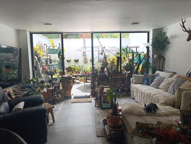 Casa de 3 alcobas en venta en El Tesoro, Medellín, 250 m² · foto 2 de 15