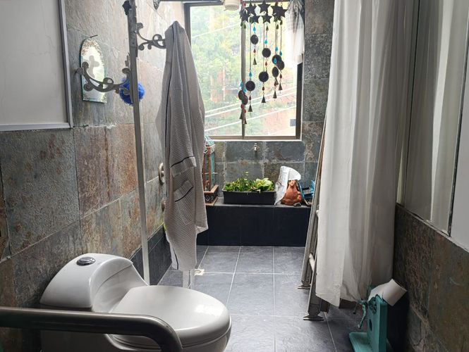 Casa de 3 alcobas en venta en El Tesoro, Medellín, 250 m² · foto 12 de 15