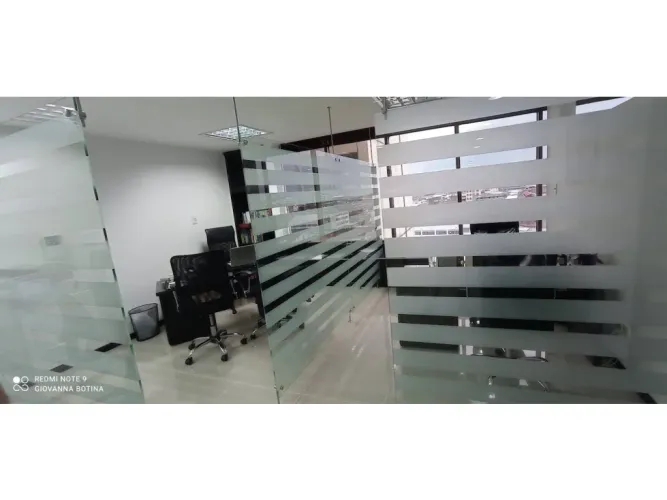 Oficina en venta en Versalles, Cali, 340 m² · foto 19 de 24