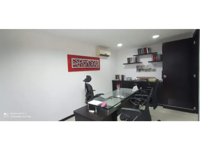 Oficina en venta en Versalles, Cali, 340 m² · foto 18 de 24