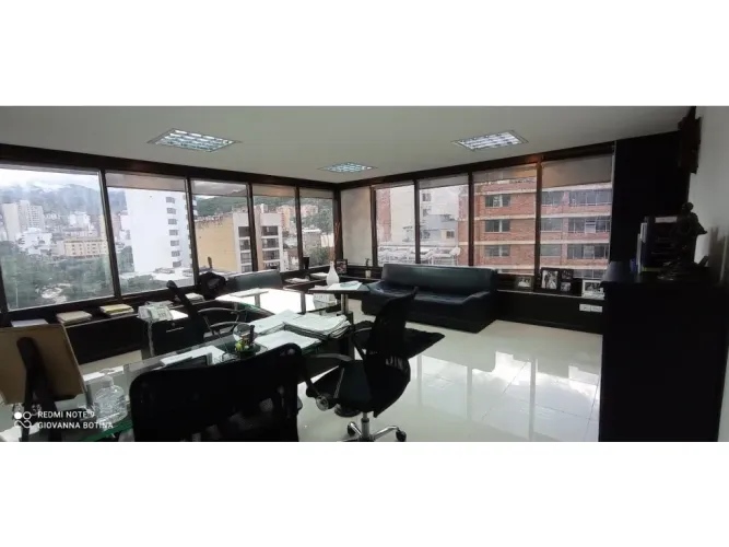 Oficina en venta en Versalles, Cali, 340 m² · foto 14 de 24