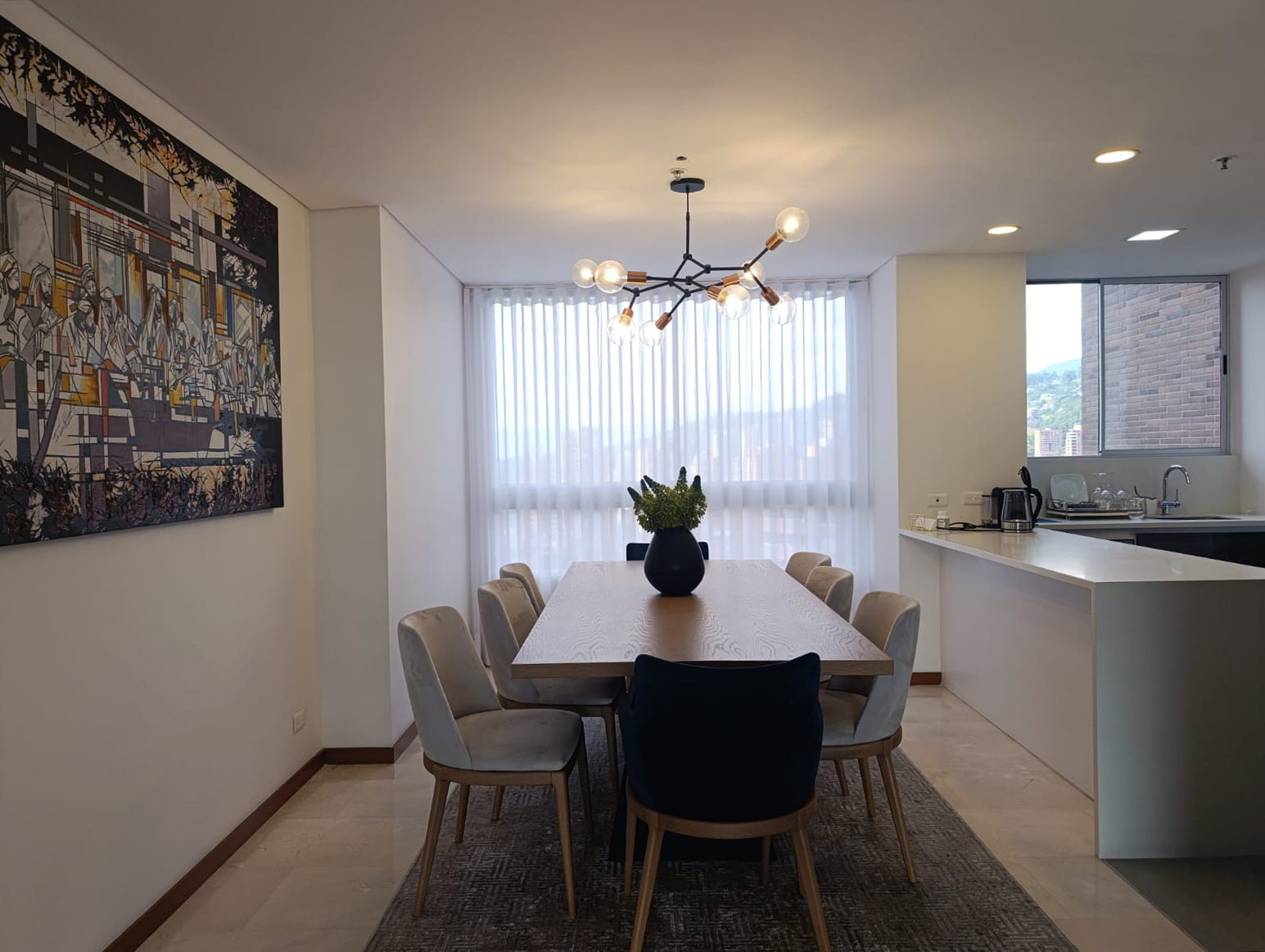 Apartamento en arriendo en El Tesoro, Medellín · foto 3 de 19