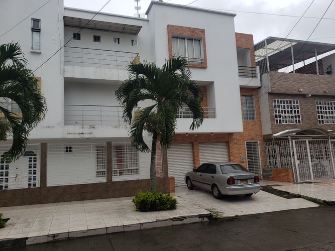 Apartamento de 2 alcobas en venta en Santa Ana, Palmira, 80 m² · foto 2 de 24