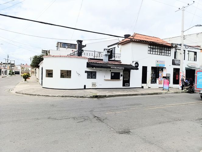 Casa de 4 alcobas en venta en Villa Luz, Bogotá, 350 m² · foto 23 de 24