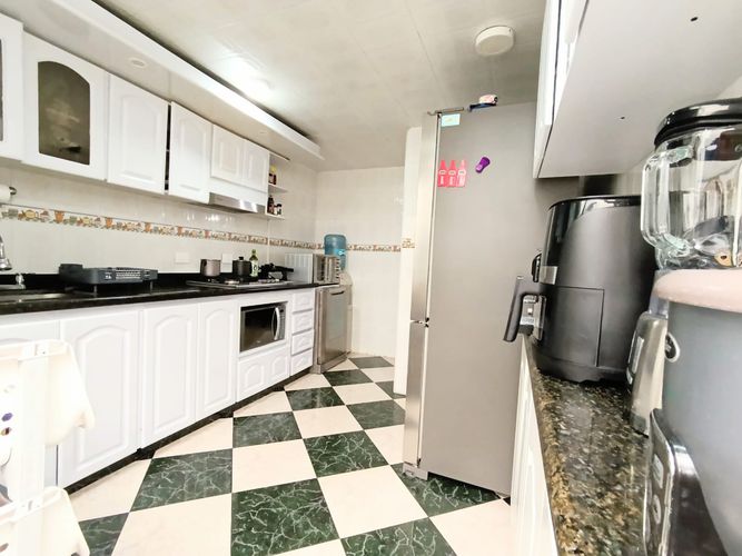 Casa de 4 alcobas en venta en Villa Luz, Bogotá, 350 m² · foto 17 de 24