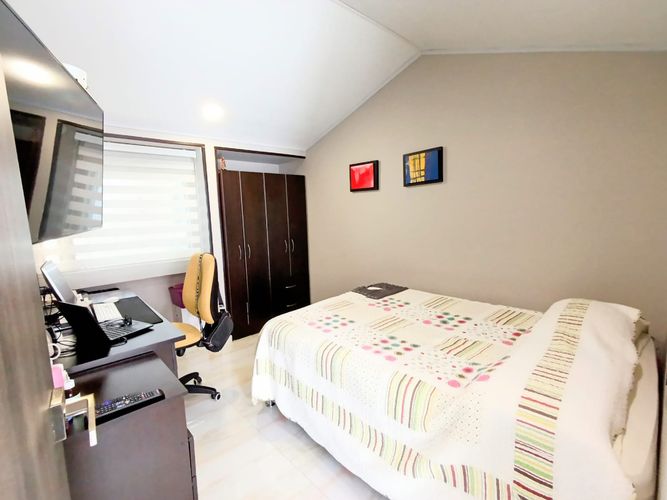 Casa de 4 alcobas en venta en Villa Luz, Bogotá, 350 m² · foto 16 de 24