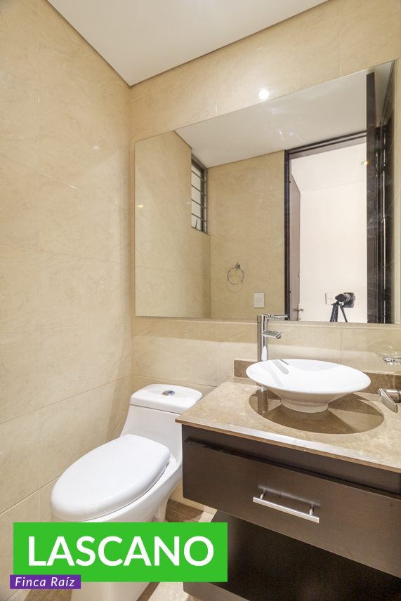 Apartamento en arriendo en Cedritos, Bogotá · foto 8 de 11