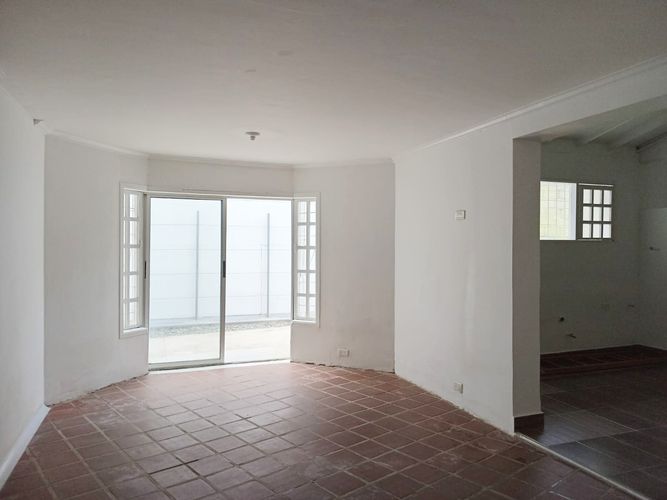Local en arriendo en Patio Bonito, Medellín, 280 m² · foto 3 de 14