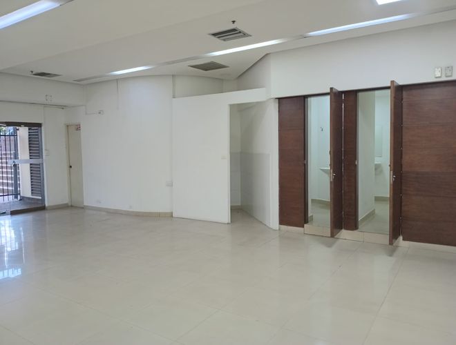 Local en arriendo en Jesus Nazareno, Medellín, 110 m² · foto 3 de 8
