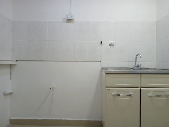 Local en arriendo en Jesus Nazareno, Medellín, 110 m² · foto 7 de 8
