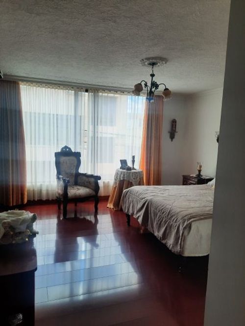 Casa de 8 alcobas en venta en San Ignacio, Pasto, 350 m² · foto 13 de 15