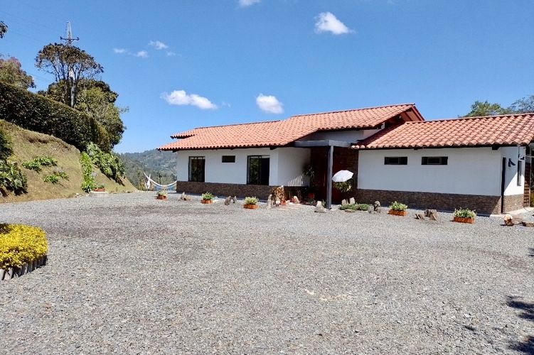 Casa de 2 alcobas en venta en El Retiro, 151 m² · foto 3 de 24