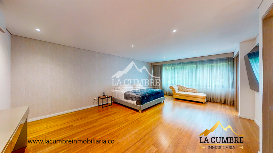 Casa de 3 alcobas en venta en San Lucas, Medellín, 352 m² · foto 12 de 20