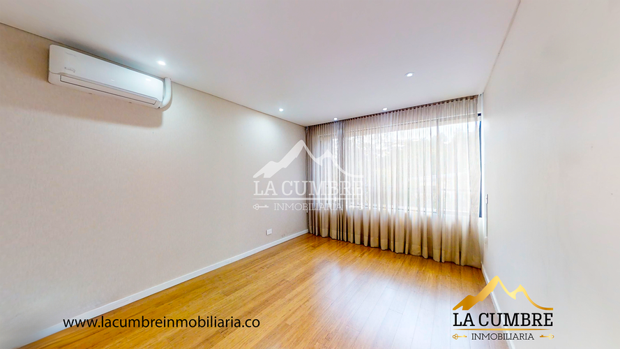 Casa de 3 alcobas en venta en San Lucas, Medellín, 352 m² · foto 14 de 20