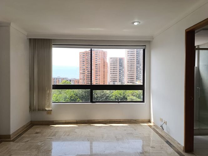 Apartamento de 3 alcobas en arriendo en Los Balsos, Medellín, 320 m² · foto 15 de 19