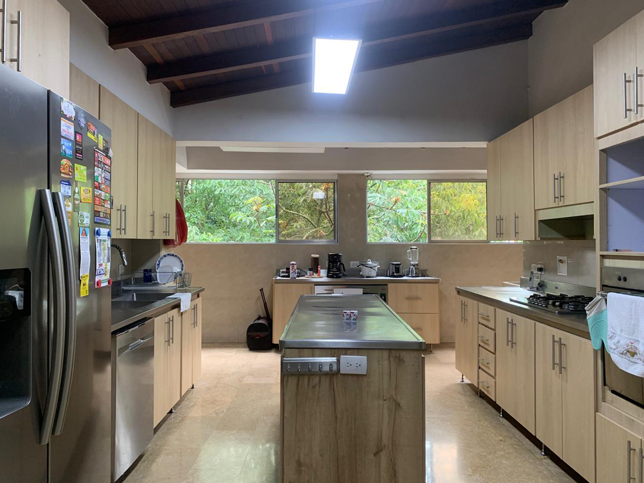 Apartamento en arriendo en Loma De Los Gonzalez, Medellín · foto 9 de 15