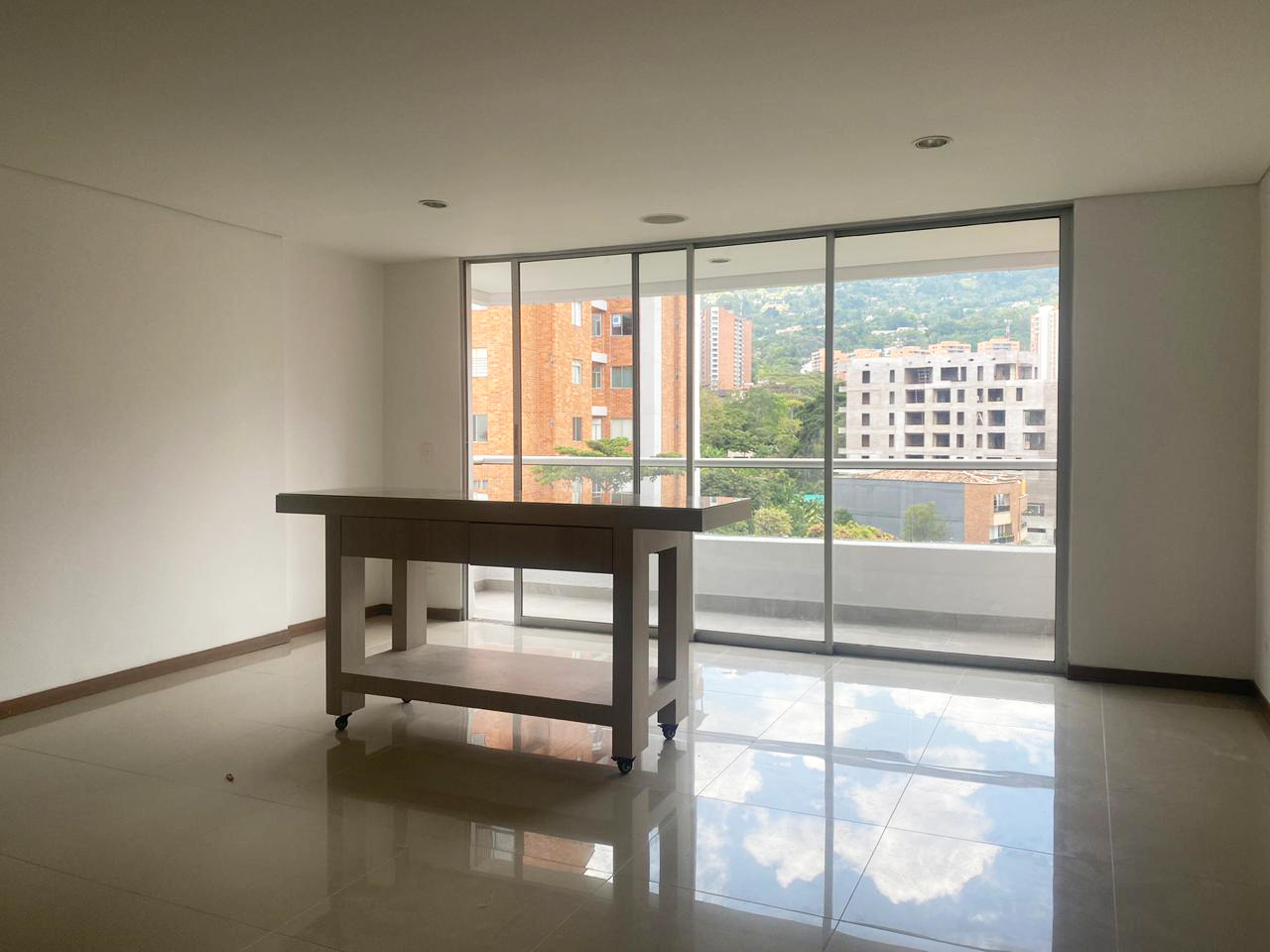 Apartamento en venta en Cumbres, Envigado · foto 2 de 17