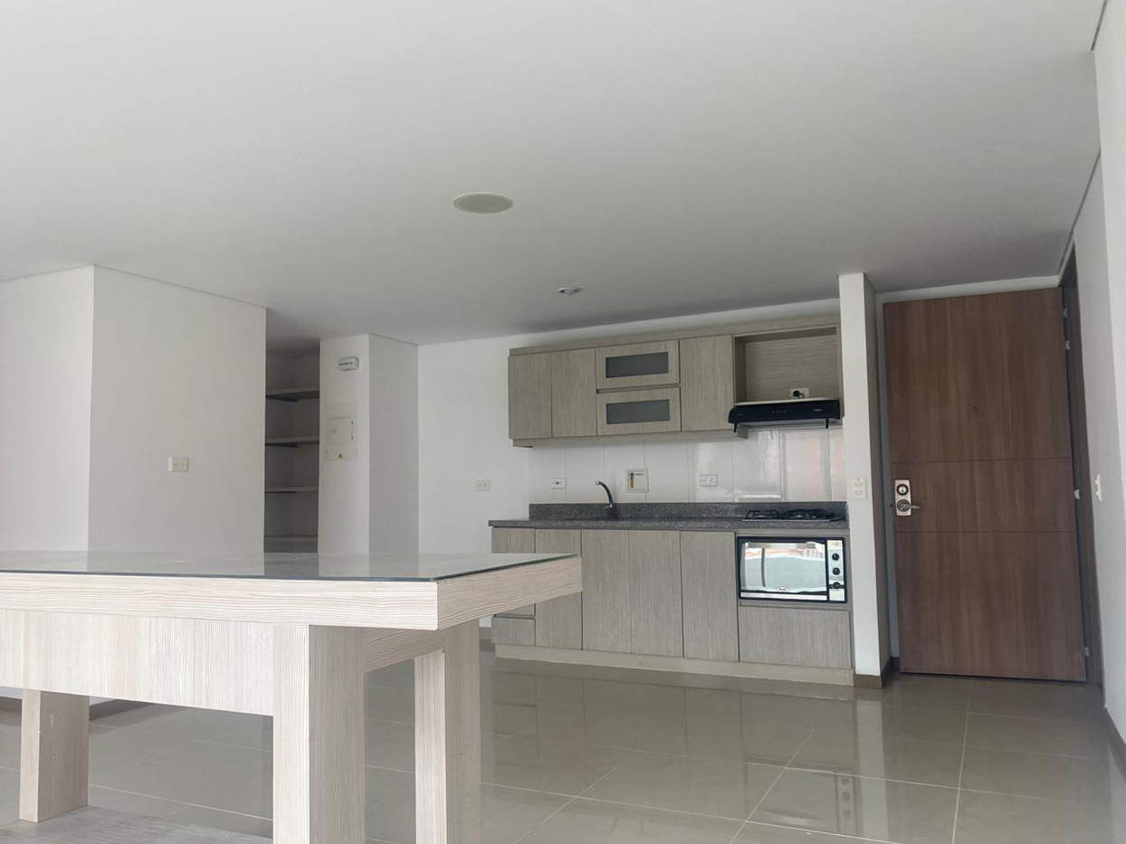Apartamento en venta en Cumbres, Envigado · foto 4 de 17