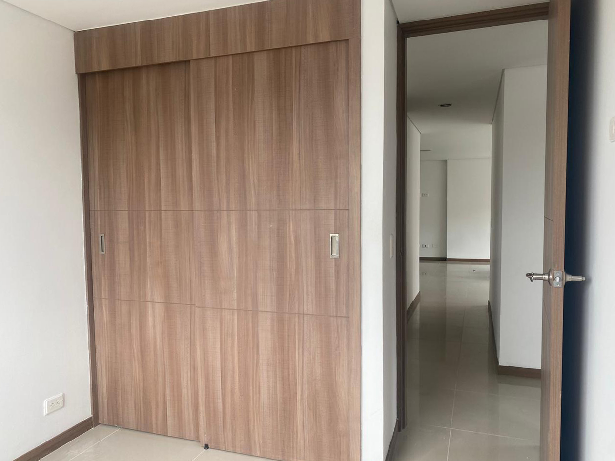 Apartamento en venta en Cumbres, Envigado · foto 10 de 17