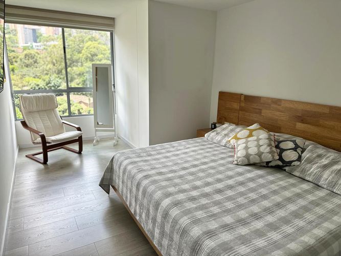 Apartamento de 3 alcobas en arriendo en Cumbres, Envigado, 140 m² · foto 6 de 12