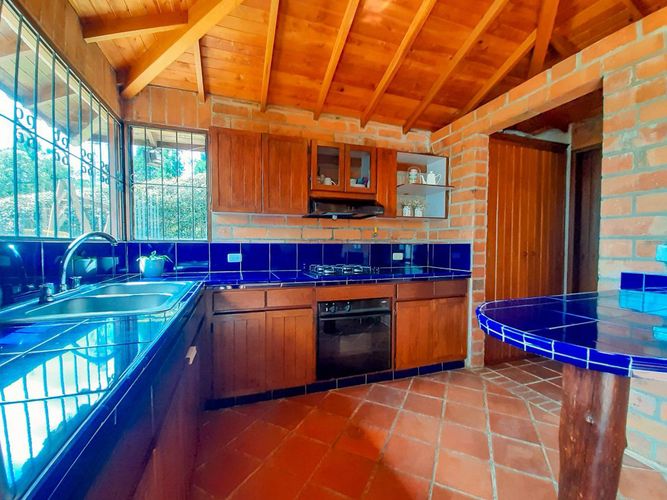 Casa de 3 alcobas en venta en Guarne, 240 m² · foto 7 de 13