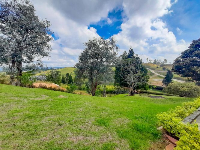 Casa de 3 alcobas en venta en Guarne, 240 m² · foto 12 de 13