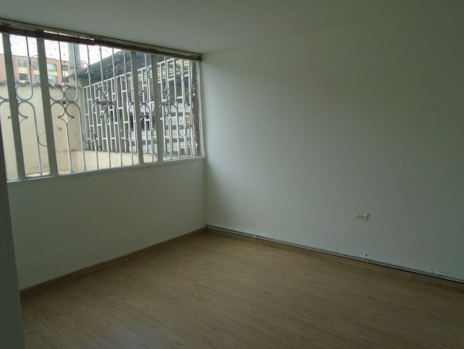 Casa en venta en Normandia Occidental, Bogotá · foto 7 de 16
