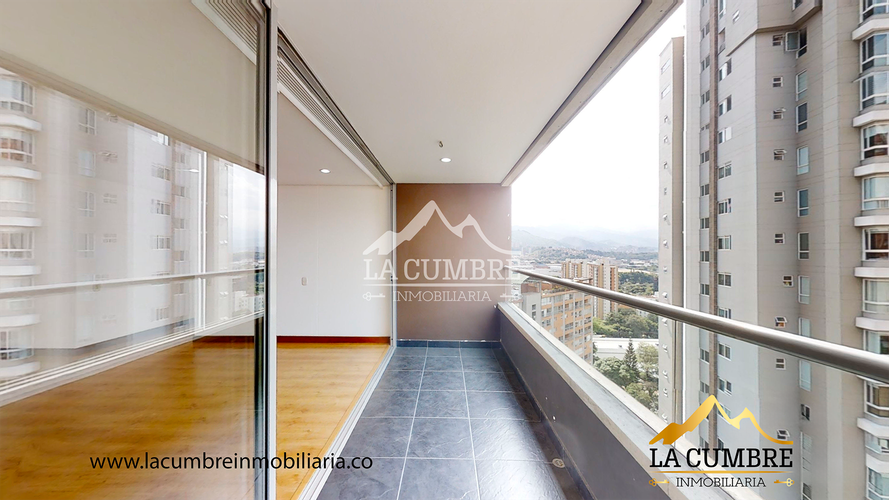 Apartamento de 3 alcobas en arriendo en Santa Maria De Los Angeles, Medellín, 120 m² · foto 4 de 14