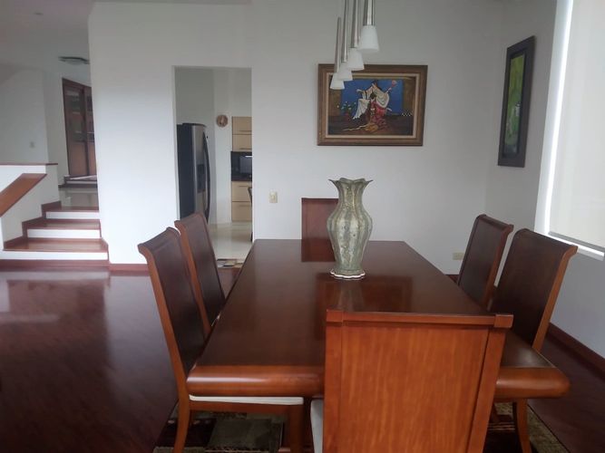 Casa de 4 alcobas en venta en Aposentos, Sopó, 400 m² · foto 4 de 20