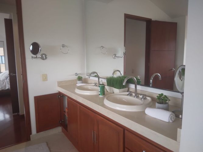 Casa de 4 alcobas en venta en Aposentos, Sopó, 400 m² · foto 11 de 20